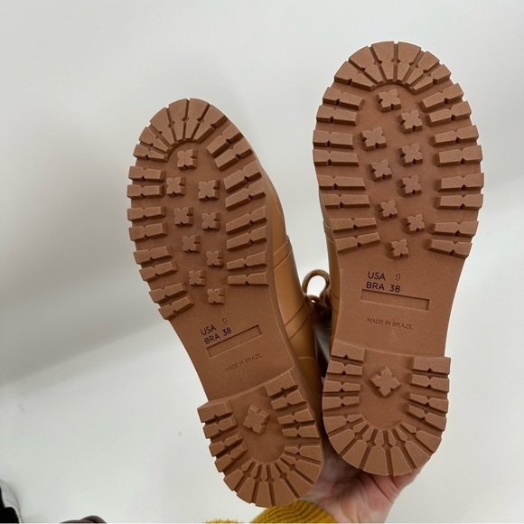 Schutz Rain Injected Bootie in Brown Rubber Size 9 - Picture 6 of 6